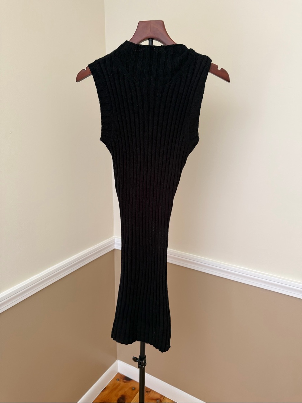 Express Black Sleeveless Ribbed Midi Dress